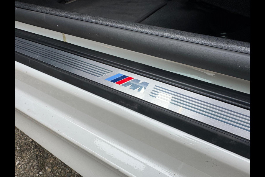 BMW 2 Serie Cabrio 218i High Executive M Sport Pakket, Leder, 18"LMV, Navigatie, Windscherm