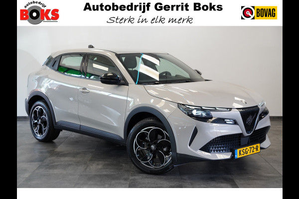 Alfa Romeo junior Elettrica 54 kWh PDC ACC 18" LED