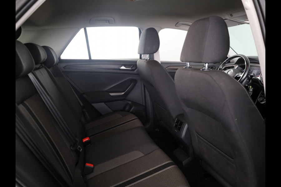 Volkswagen T-Roc 1.0 TSI 115PK | ECC airco | Parkeersensoren | Extra getint glas