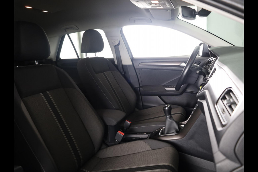 Volkswagen T-Roc 1.0 TSI 115PK | ECC airco | Parkeersensoren | Extra getint glas