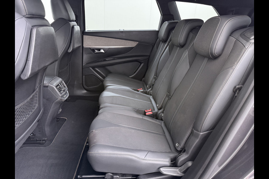 Peugeot 5008 131PK GT 7-Persoons Adap.Cruise 360°Camera 3D-Navi Ecc Apple Carplay Android Auto Keyless Black Pack Pdc Regen-Lichtsensor Privacy Glas Lmv Full-Led Isofix DAB Bluetooth Lane Assist Dodehoekdetectie 1e Eigenaar Dealeronderhouden Origineel Nederlandse Auto