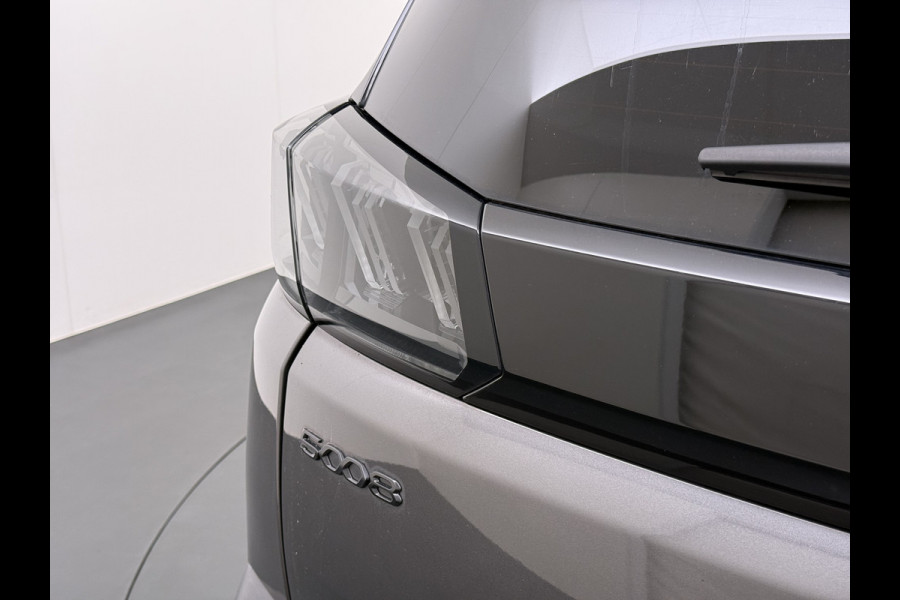 Peugeot 5008 131PK GT 7-Persoons Adap.Cruise 360°Camera 3D-Navi Ecc Apple Carplay Android Auto Keyless Black Pack Pdc Regen-Lichtsensor Privacy Glas Lmv Full-Led Isofix DAB Bluetooth Lane Assist Dodehoekdetectie 1e Eigenaar Dealeronderhouden Origineel Nederlandse Auto