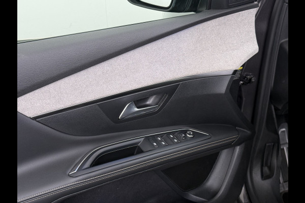 Peugeot 5008 131PK GT 7-Persoons Adap.Cruise 360°Camera 3D-Navi Ecc Apple Carplay Android Auto Keyless Black Pack Pdc Regen-Lichtsensor Privacy Glas Lmv Full-Led Isofix DAB Bluetooth Lane Assist Dodehoekdetectie 1e Eigenaar Dealeronderhouden Origineel Nederlandse Auto