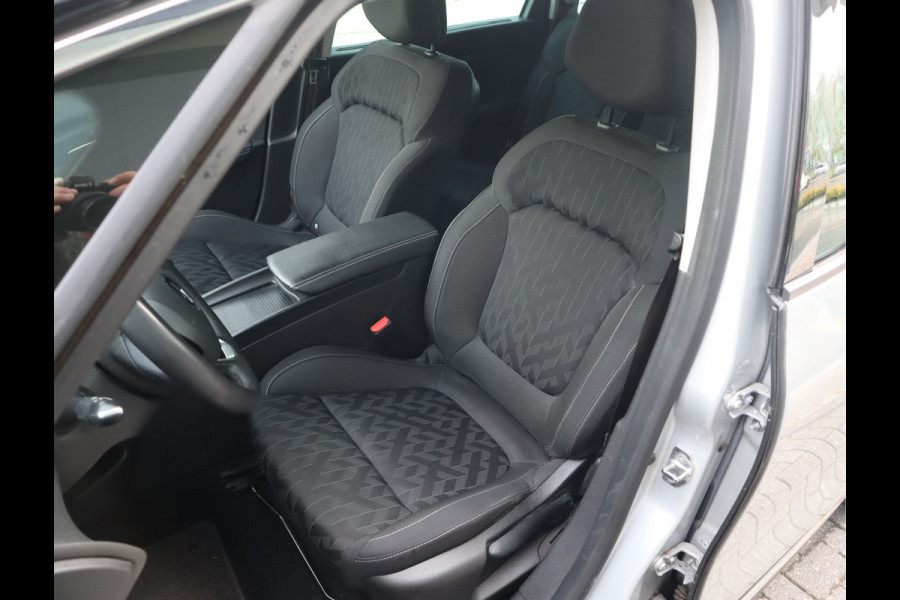 Renault Grand Scénic 1.3 TCe Intens 7p. Navi / Camera / Pdc / Elekramen / Handgesch  7 zitplaatsen / Instap klaar / 2 jaar apk /