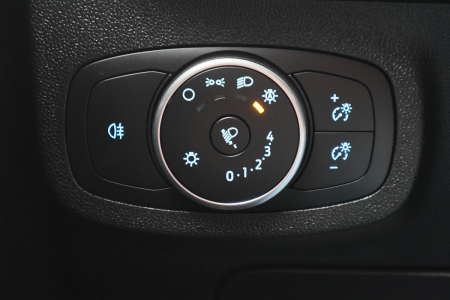 Ford Fiesta 1.1 Trend Cruise, Apple CarPlay, DAB, Lane Assist, PDC