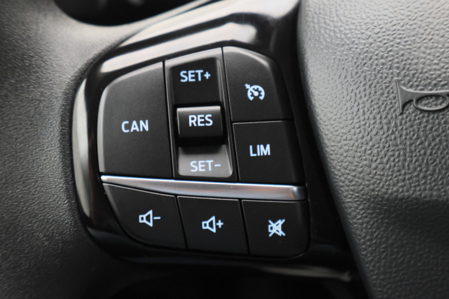 Ford Fiesta 1.1 Trend Cruise, Apple CarPlay, DAB, Lane Assist, PDC