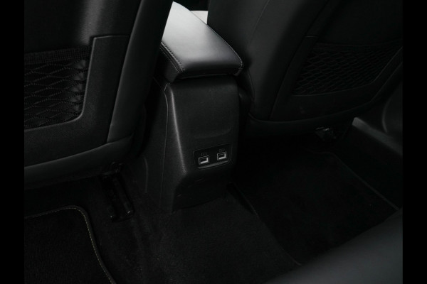 Peugeot e-2008 EV GT Pack 50 kWh [3-Fase-11kW] {SoH-88%} (INCL-BTW) * HEATPUMP | PANO |  LEATHER-ALCANTARA| DIGI-COCKPIT | FULL-LED | BLIS | KEYLESS | CAMERA | CARPLAY | DAB+ | NAVI-FULLMAP | ECC | PDC | SPORTSEATS | AMBIENTLIGHT | PRIVACY-GLASS |