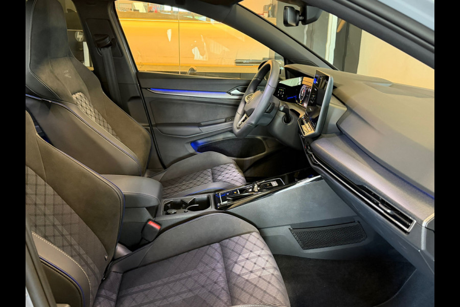 Volkswagen Golf 1.5 eTSI R-Line 8.5 Facelift Panorama ACC Camera