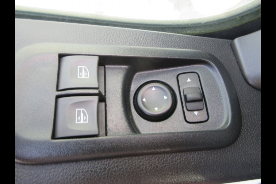 Renault Master T35 2.3 dCi 150 L2H2 DC 7 persoons dubbel cabine