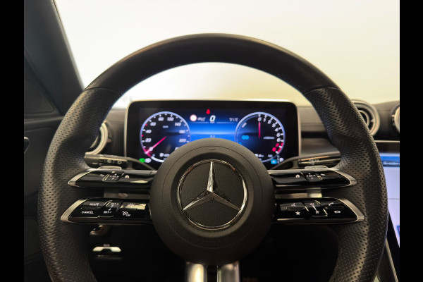 Mercedes-Benz C-Klasse Estate 300 e AMG / Pano / Memory / BTW