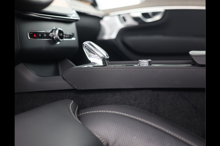 Volvo XC90 T8 AWD Ultra Bright | Pano - HUD - Bowers&Wilkins