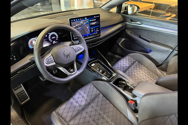 Volkswagen Golf 1.5 eTSI R-Line 8.5 Facelift Panorama ACC Camera