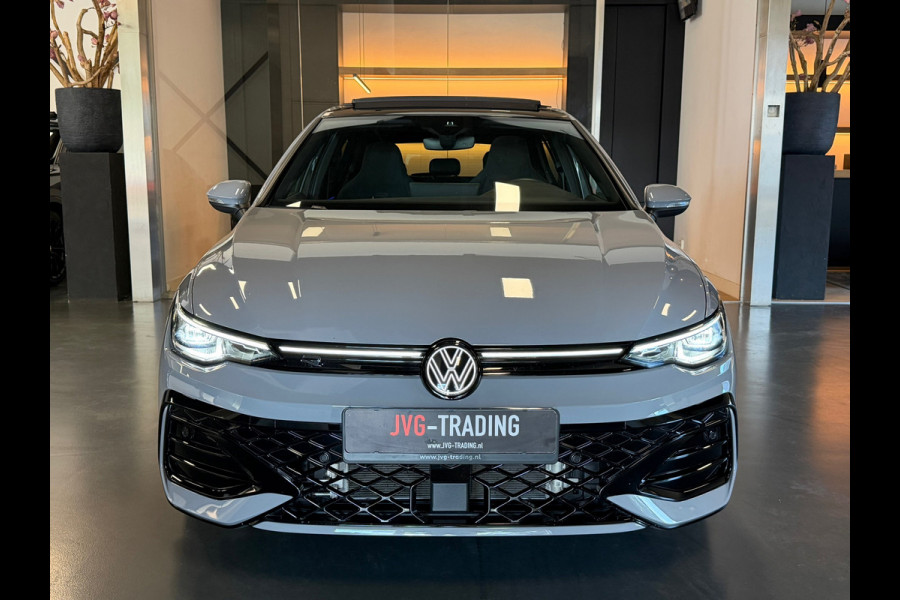 Volkswagen Golf 1.5 eTSI R-Line 8.5 Facelift Panorama ACC Camera