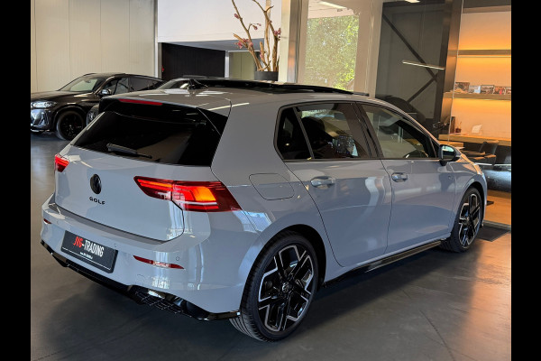 Volkswagen Golf 1.5 eTSI R-Line 8.5 Facelift Panorama ACC Camera