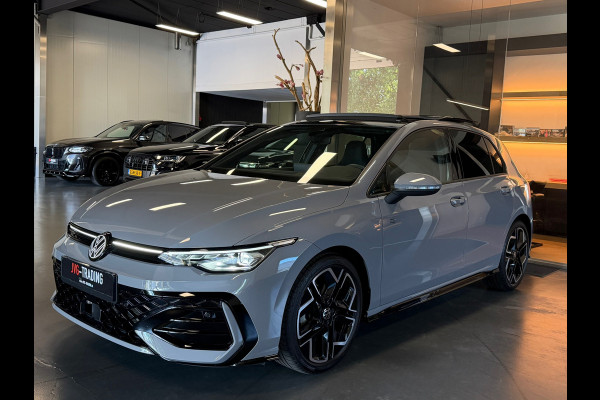 Volkswagen Golf 1.5 eTSI R-Line 8.5 Facelift Panorama ACC Camera