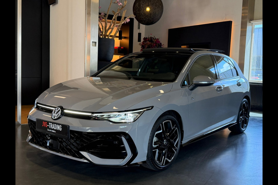 Volkswagen Golf 1.5 eTSI R-Line 8.5 Facelift Panorama ACC Camera