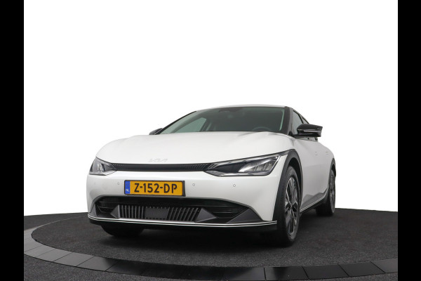 Kia Ev6 Light Edition 58 kWh Automaat SOH 98,4% - Stoel-/ Stuurverwarming - Carplay/Android Auto - Camera - Fabrieksgarantie Tot 2031