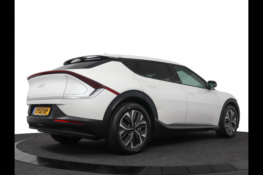 Kia Ev6 Light Edition 58 kWh Automaat SOH 98,4% - Stoel-/ Stuurverwarming - Carplay/Android Auto - Camera - Fabrieksgarantie Tot 2031