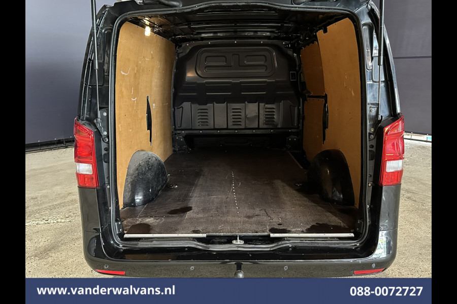 Mercedes-Benz Vito 110 CDI 102pk L2H1 Euro6 Airco | Imperiaal | Camera | Navigatie | Trekhaak | Apple Carplay | Cruisecontrol Android Auto, Parkeersensoren, Bijrijdersbank, Achterklep