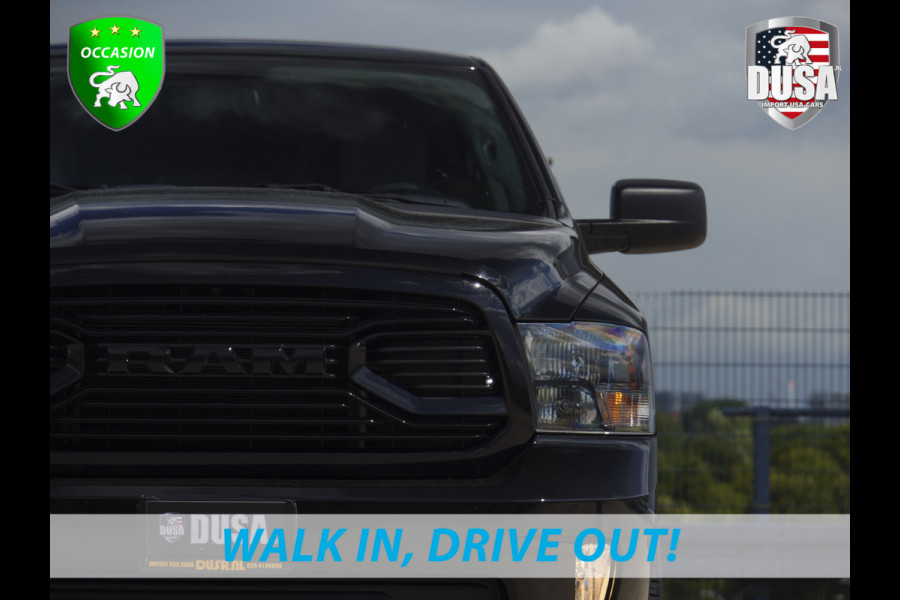 RAM 1500 Classic | SLT | 5.7L HEMI | Container | Night Edition