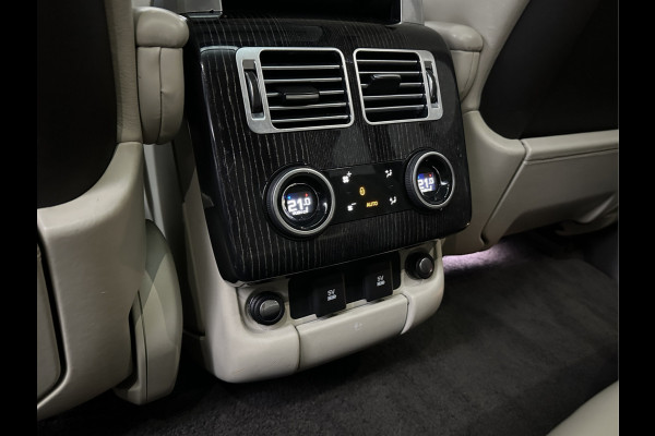 Land Rover Range Rover P400 404pk Hybrid Autobiography | Dealer Onderhouden | Nieuw Accu-Pakket | Panorama | ACC | 360 Camera | 33300,= ex btw | Massage | Stoelventilatie V+A | ISO-Glas | Meridian-Sound | Memory Achter | Alcantara Hemelbekleding | Elektrische Achter-Stoelen | Stoelverwarming V+A | 4-Zone Clima | Keyless-Entry | Luchtvering |
