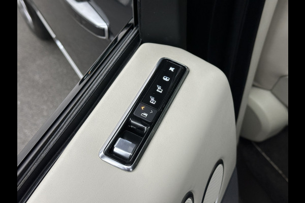 Land Rover Range Rover P400 404pk Hybrid Autobiography | Dealer Onderhouden | Nieuw Accu-Pakket | Panorama | ACC | 360 Camera | 33300,= ex btw | Massage | Stoelventilatie V+A | ISO-Glas | Meridian-Sound | Memory Achter | Alcantara Hemelbekleding | Elektrische Achter-Stoelen | Stoelverwarming V+A | 4-Zone Clima | Keyless-Entry | Luchtvering |