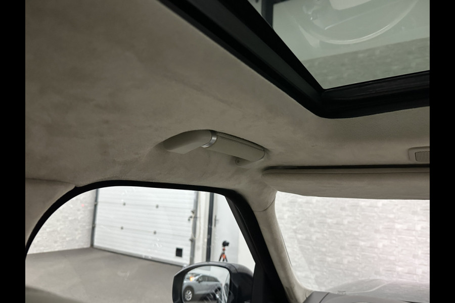 Land Rover Range Rover P400 404pk Hybrid Autobiography | Dealer Onderhouden | Nieuw Accu-Pakket | Panorama | ACC | 360 Camera | 33300,= ex btw | Massage | Stoelventilatie V+A | ISO-Glas | Meridian-Sound | Memory Achter | Alcantara Hemelbekleding | Elektrische Achter-Stoelen | Stoelverwarming V+A | 4-Zone Clima | Keyless-Entry | Luchtvering |