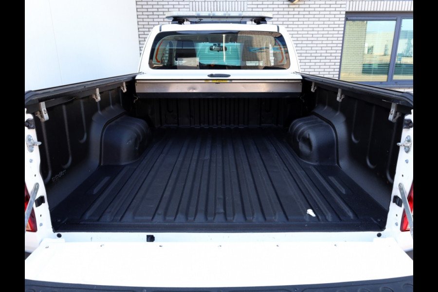 Toyota Hilux 2.4 D-4D 4x4 Xtra Cab Cool Comfort | Airco | Cruise | Trekhaak