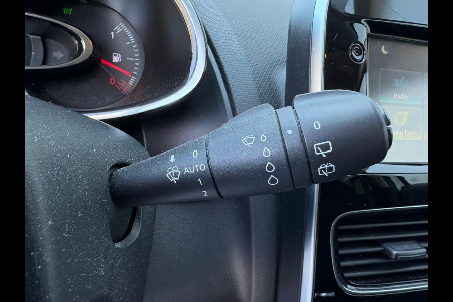 Renault Clio 0.9 TCe Limited Navigatie/Bluetooth/Parkeerhulp/Cruise-control
