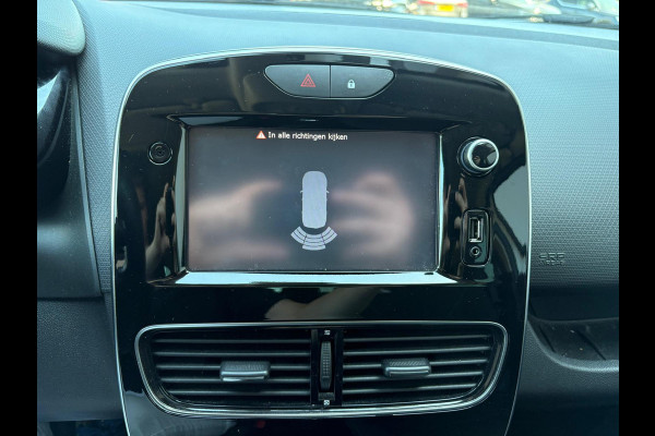 Renault Clio 0.9 TCe Limited Navigatie/Bluetooth/Parkeerhulp/Cruise-control