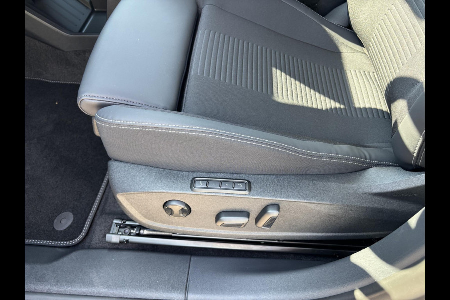 Ford Explorer Select Extended Range RWD 79 kWh SCI 285pk Voorraad | AGR Stoel | Comfortpakket | Driver assistance Pack | Agate Black