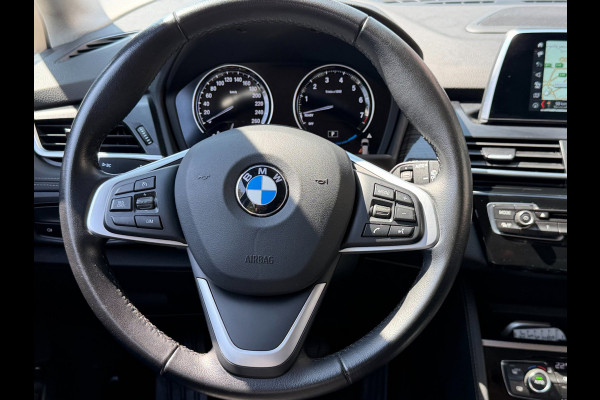 BMW 2 Serie Active Tourer 225xe iPerformance High Executive 165KW - Hybrid I Automaat I Navigatie Leer I Airco I Sport velgen