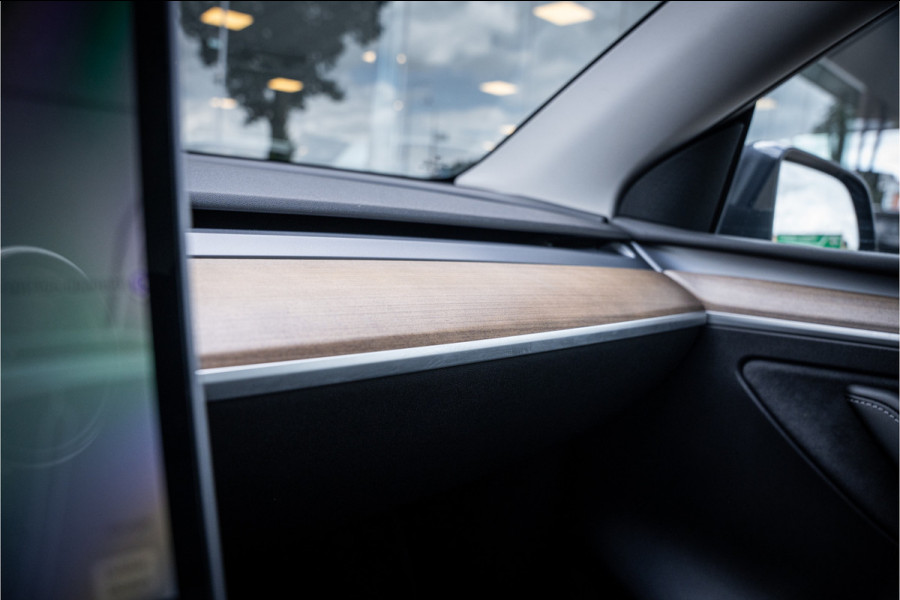 Tesla Model Y Long Range AWD 75 kWh