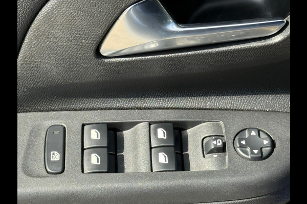 Opel CORSA-E E-Launch Edition 50 kWh FASE 3 CARPLAY|CAMERA|NAVI