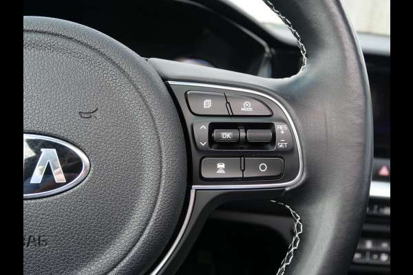 Kia e-Niro DynamicPlusLine 64 kWh | Cruise | Keyless | Navi | Schuif-kanteldak | Stoel-stuurverwarming |
