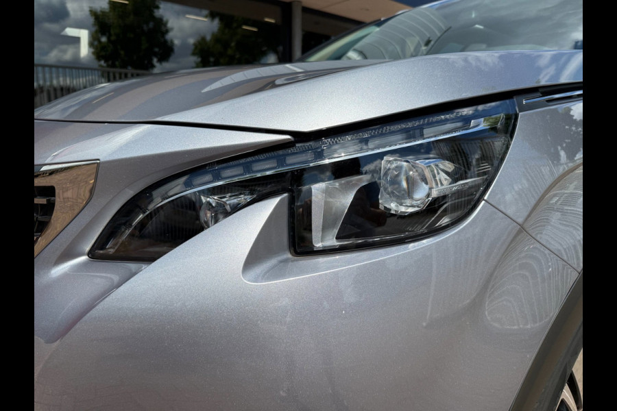 Peugeot 3008 1.2 PureTech Allure| AUT | Pano | LED | Carplay