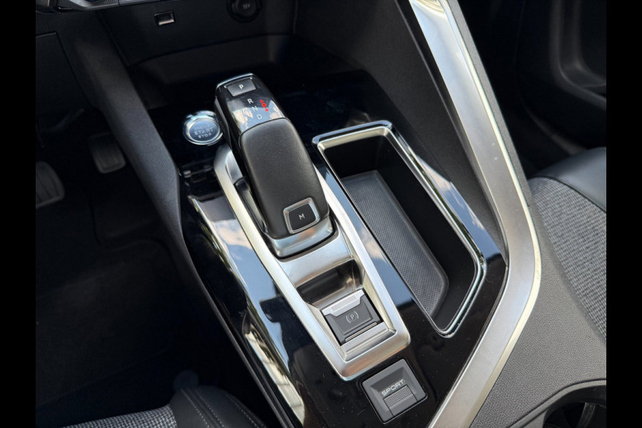 Peugeot 3008 1.2 PureTech Allure| AUT | Pano | LED | Carplay
