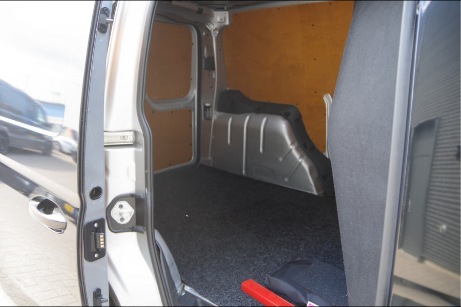 Volkswagen Caddy Cargo 2.0 TDI 75 EDITION! AUT. LED, LEDER, 2X ERGO COMFORT STOEL, STOELVERWARMING, CAMERA, NAVI, CRUISE, LEDER STUUR, NL AUTO, NAP