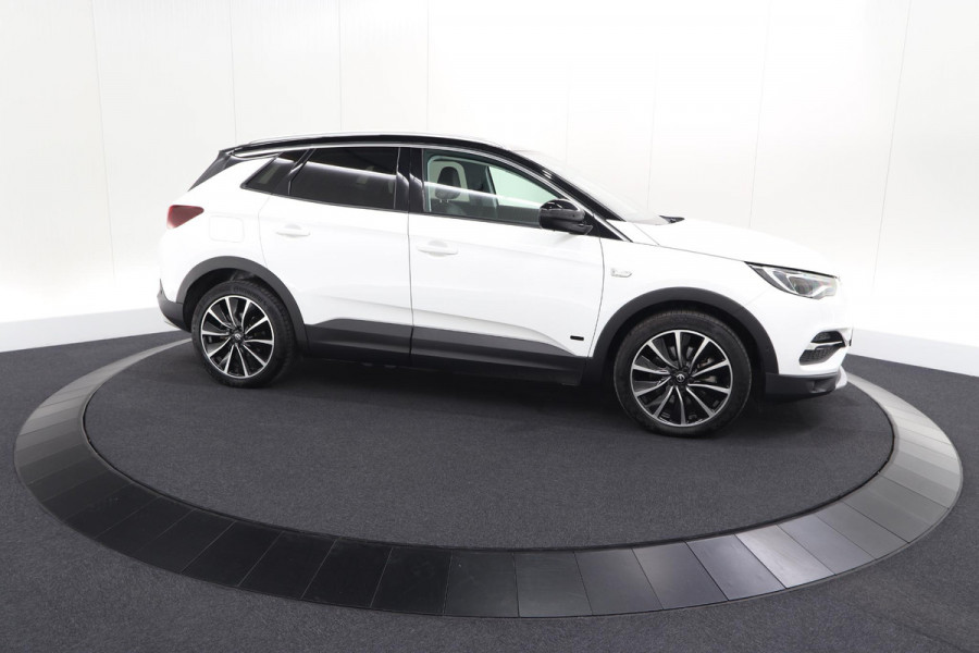 Opel Grandland 1.6 Turbo Plug-In Hybrid 4x4 Ultimate | Leder-pakket | Elektrische Kofferklep | 360 Camera | Adapieve Cruise Control