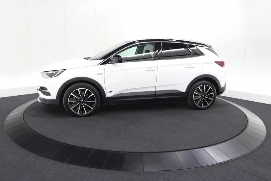 Opel Grandland 1.6 Turbo Plug-In Hybrid 4x4 Ultimate | Leder-pakket | Elektrische Kofferklep | 360 Camera | Adapieve Cruise Control