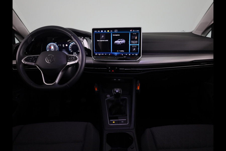 Volkswagen Golf variant Life Edition 1.5 TSI 116 pk Hand. | 18" LM | Stoel & stuurverwarming | Climatronic |