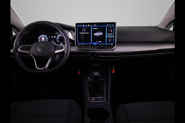 Volkswagen Golf variant Life Edition 1.5 TSI 116 pk Hand. | 18" LM | Stoel & stuurverwarming | Climatronic |