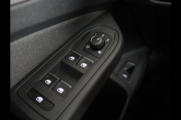 Volkswagen Golf variant Life Edition 1.5 TSI 116 pk Hand. | 18" LM | Stoel & stuurverwarming | Climatronic |