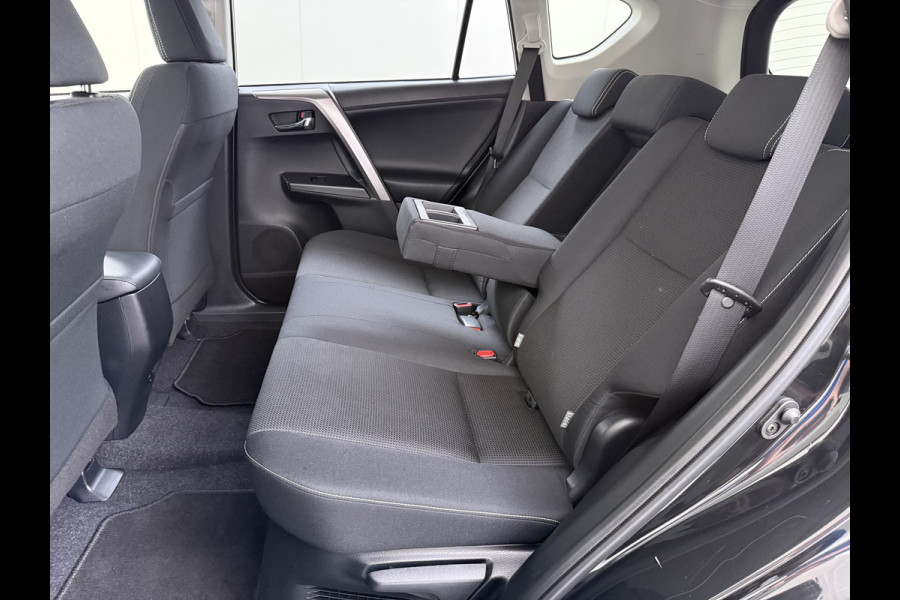 Toyota RAV4 2.5 Hybrid Automaat 197PK Adap.Cruise Stoelverwarming Navi Camera Cruise Control Ecc Bluetooth Pdc Dynamic Keyless Regen-Lichtsensor Lane Assist Lmv Privacy Glas Led