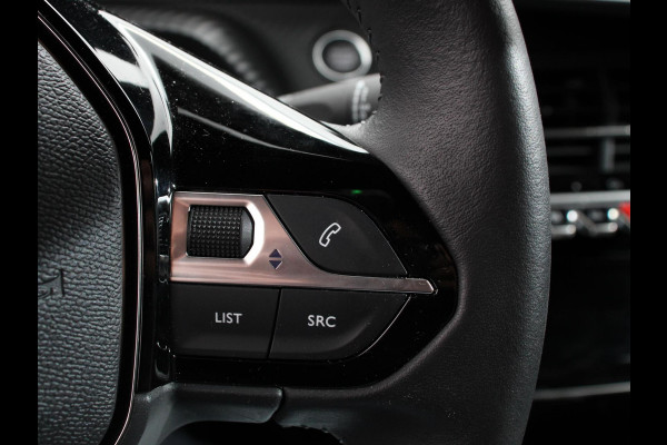 Peugeot e-2008 EV Allure 50 kWh Navigatie Apple Carplay/Android Auto Climate Control Led Parkeer sensoren Cruise Control Stoelverwarming Camera 360
