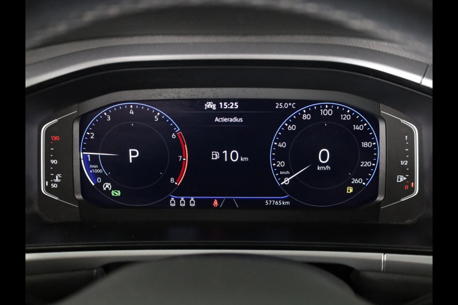 Volkswagen T-Roc 1.5 TSI Life 75 Edition 150 pk Automaat (DSG) | Navigatie via App | Trekhaak (afneembaar) | Parkeersensoren (Park assist) | Achteruitrijcamera |