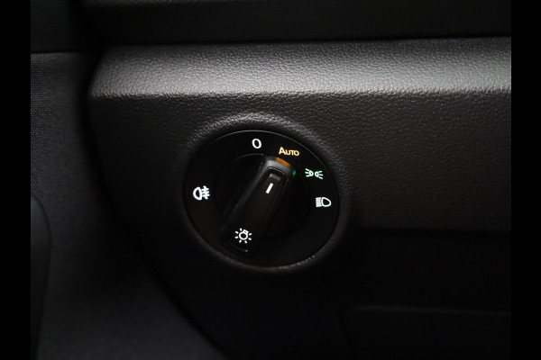 Volkswagen T-Roc 1.5 TSI Life 75 Edition 150 pk Automaat (DSG) | Navigatie via App | Trekhaak (afneembaar) | Parkeersensoren (Park assist) | Achteruitrijcamera |
