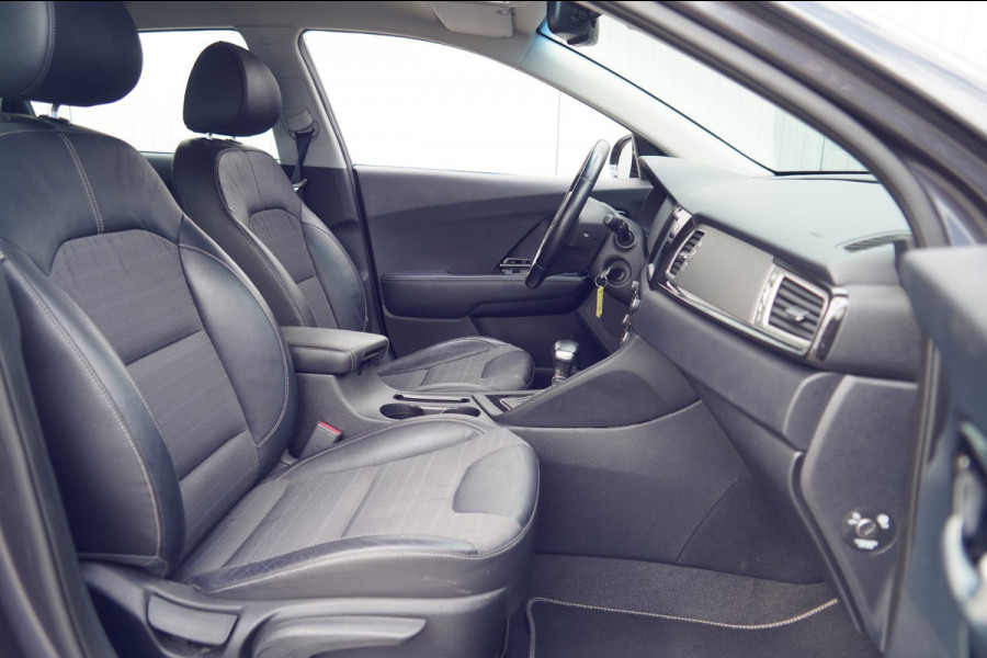 Kia Niro 1.6 GDi Hybrid ExecutiveLine / 132dkm NAP / Camera / Navi / Trekhaak / Climate / Cruise