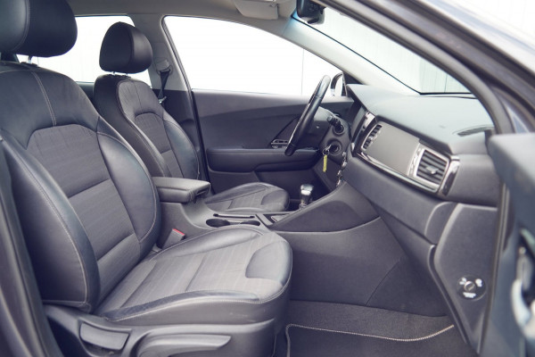 Kia Niro 1.6 GDi Hybrid ExecutiveLine / 132dkm NAP / Camera / Navi / Trekhaak / Climate / Cruise
