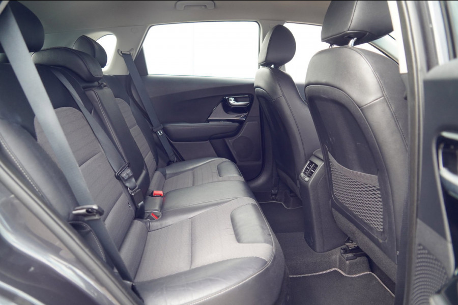 Kia Niro 1.6 GDi Hybrid ExecutiveLine / 132dkm NAP / Camera / Navi / Trekhaak / Climate / Cruise